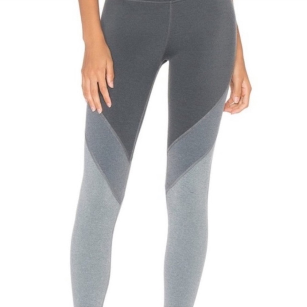 BEYOND YOGA Tri-Panel High Rise Legging in Multi-Grey